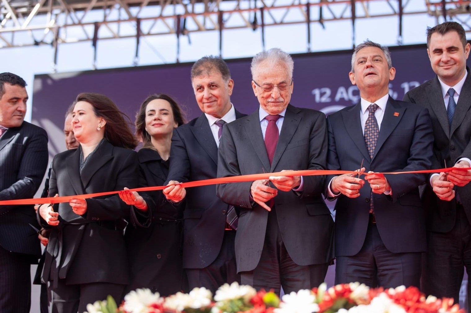 Urla’da 25 projenin açılış ve temel atma töreni