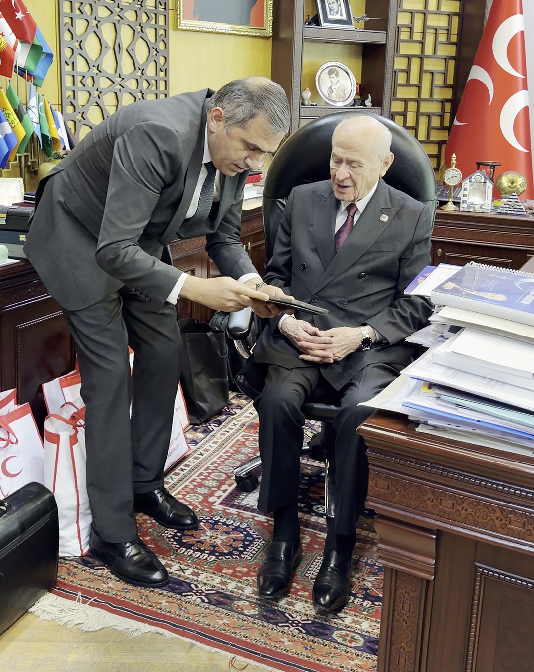 Samsun çalışma raporu MHP Lideri Bahçeli’ye sunuldu