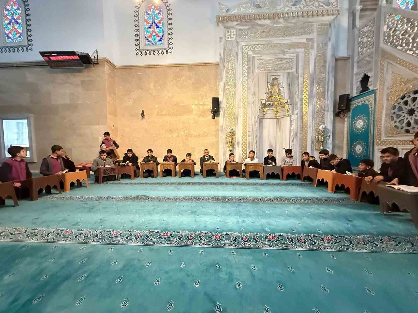 Patnos’ta Kütüphane Haftası coşkusu: Kitaplarla farkındalık oluşturuldu