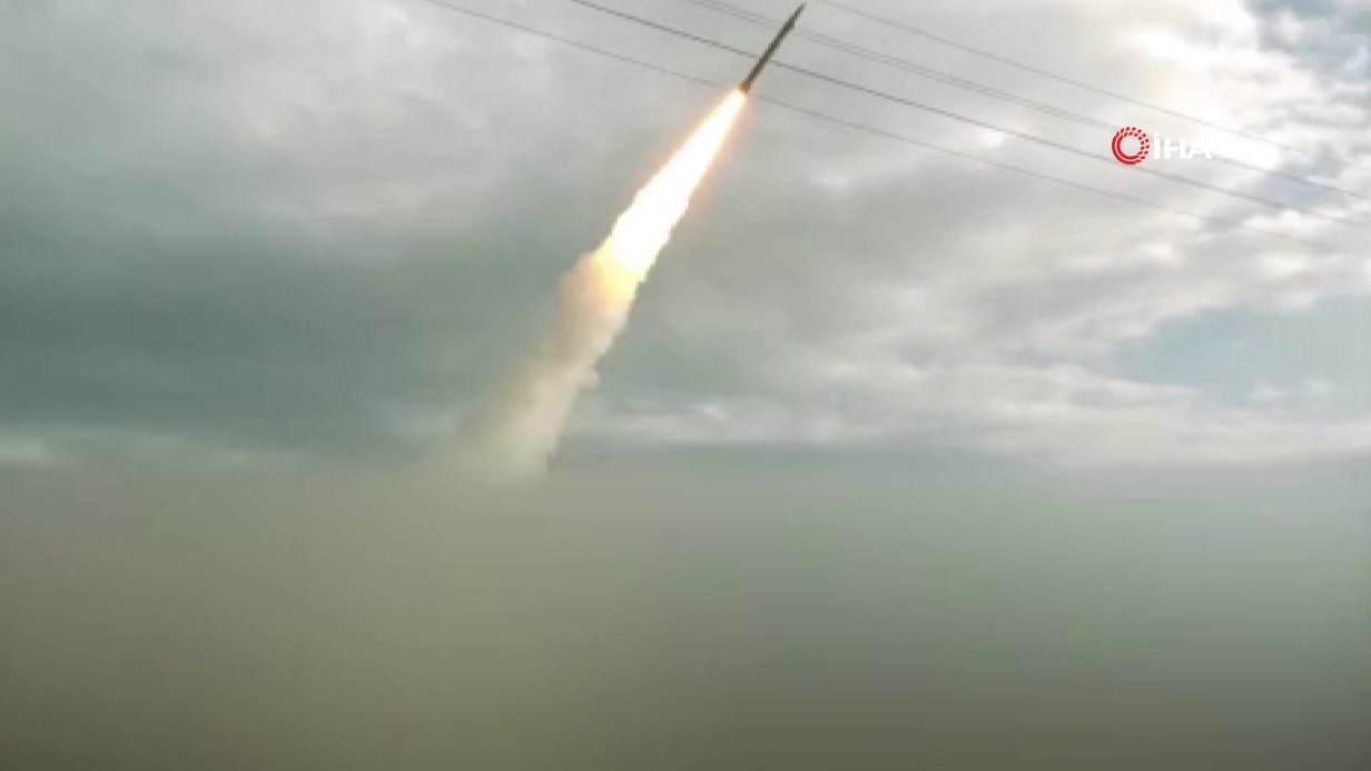 İran'dan ABD ve İsrail'e ait enerji ve petrokimya tesislerine misilleme saldırı