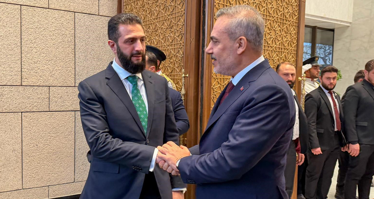 Dışişleri Bakanı Fidan, Suriye Devlet Başkanı eş-Şara ile bir araya geldi