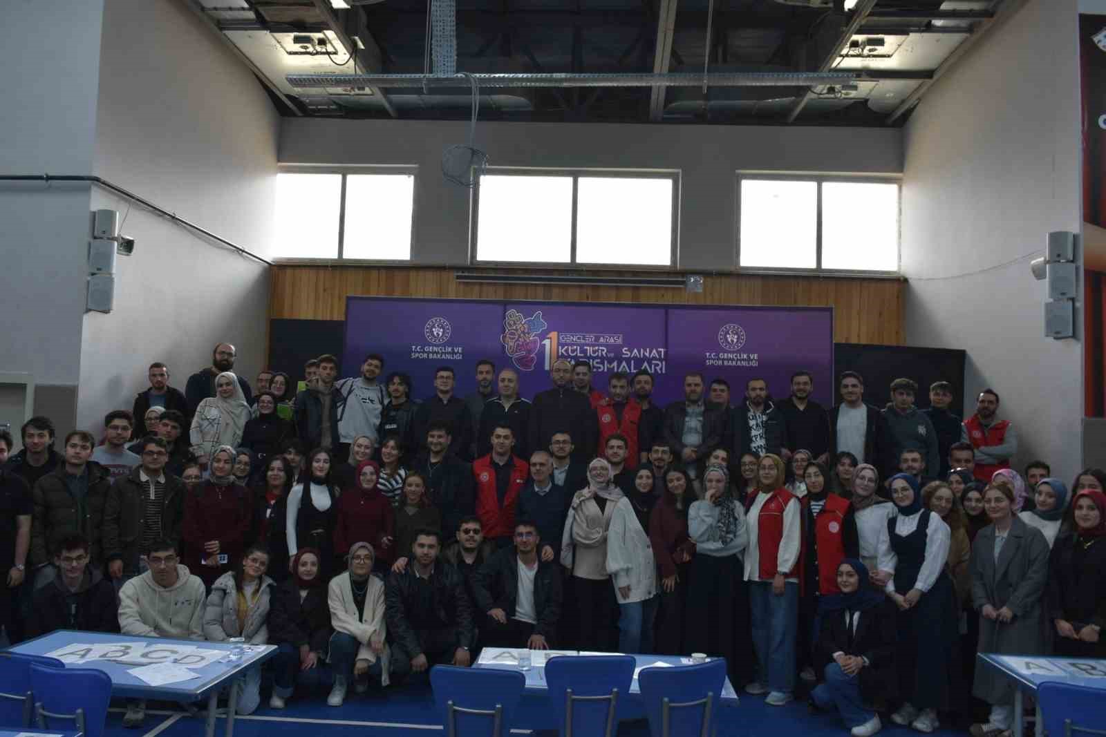 Gençler Erzurum’da bilgide yarıştı