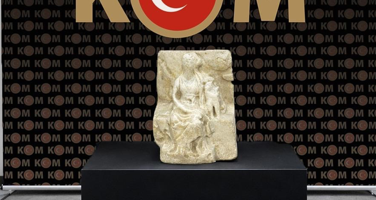Edirne’de yurt dışına kaçırılmak istenen 2 bin yıllık heykel ele geçirildi