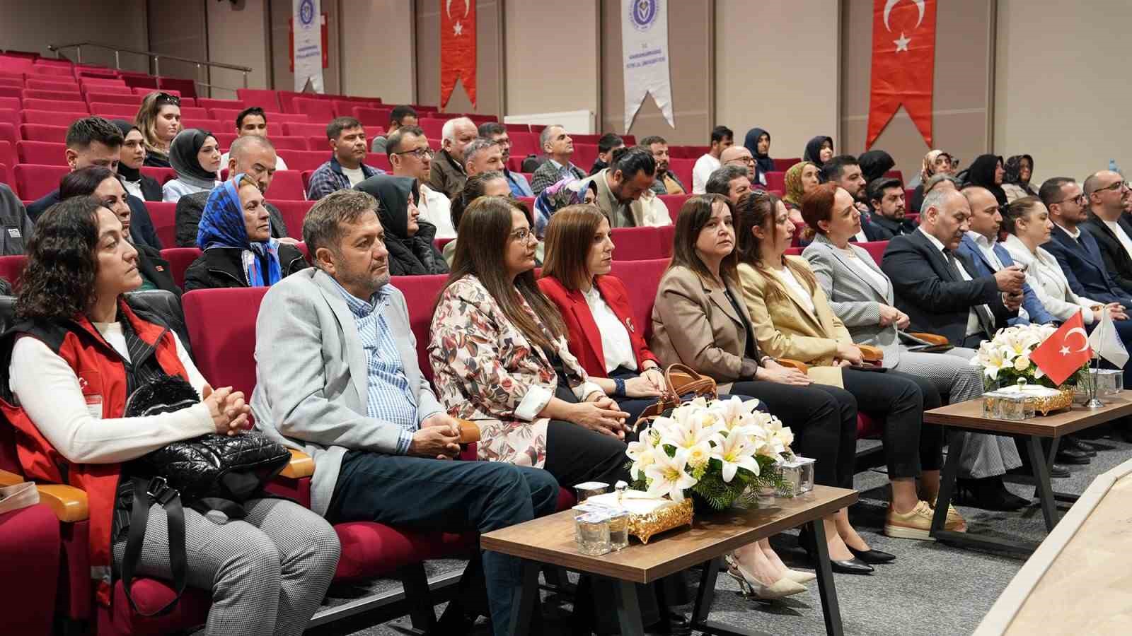 Kahramanmaraş’ta otizme dikkat çeken konferans