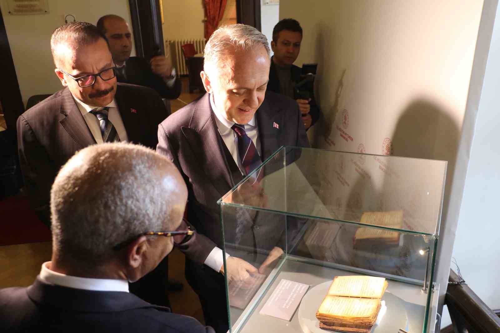 Amharca dilinde kaleme alınmış tarihi eser Etiyopya’ya iade edildi