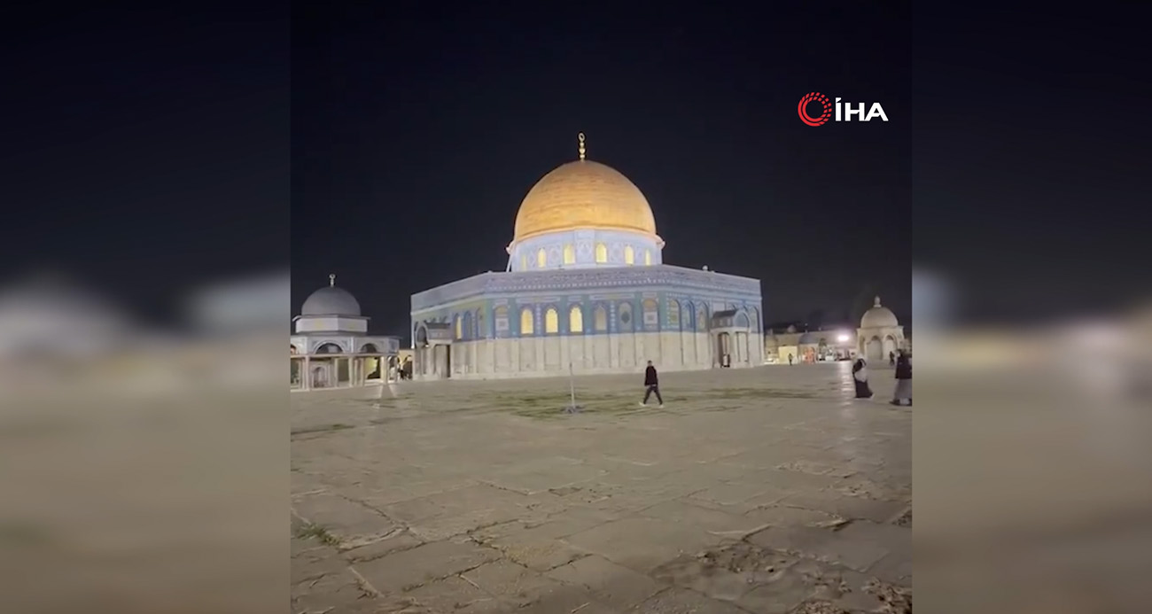 İsrail'in kapattığı Mescid-i Aksa, 41 gün sonra yeniden ibadete açıldı