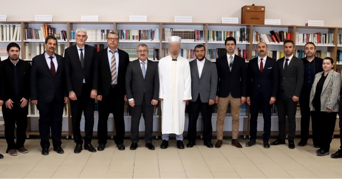 Cezaevinde hafız oldular