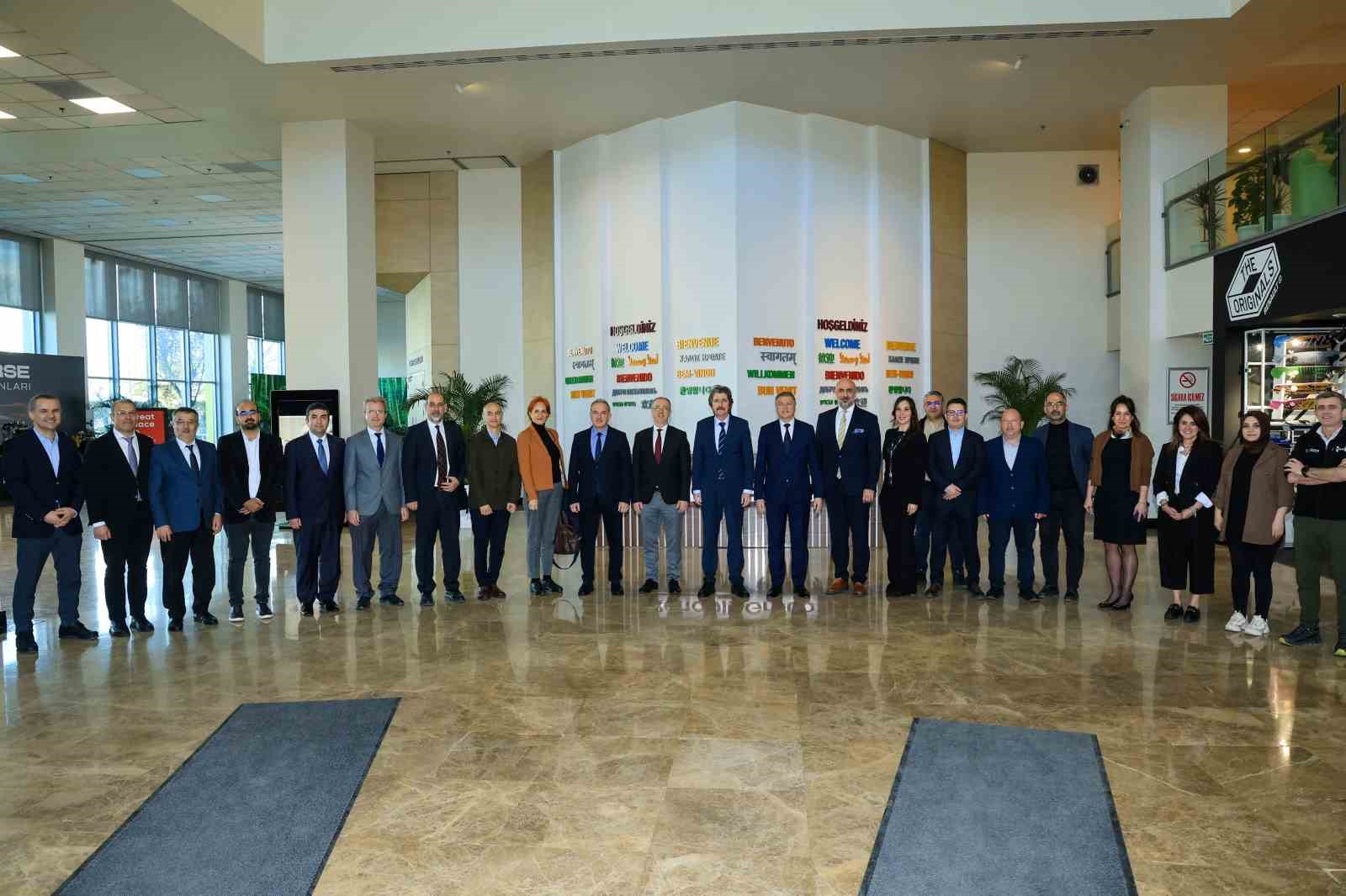 BUÜ’den OYAK Renault’a iş birliği ziyareti