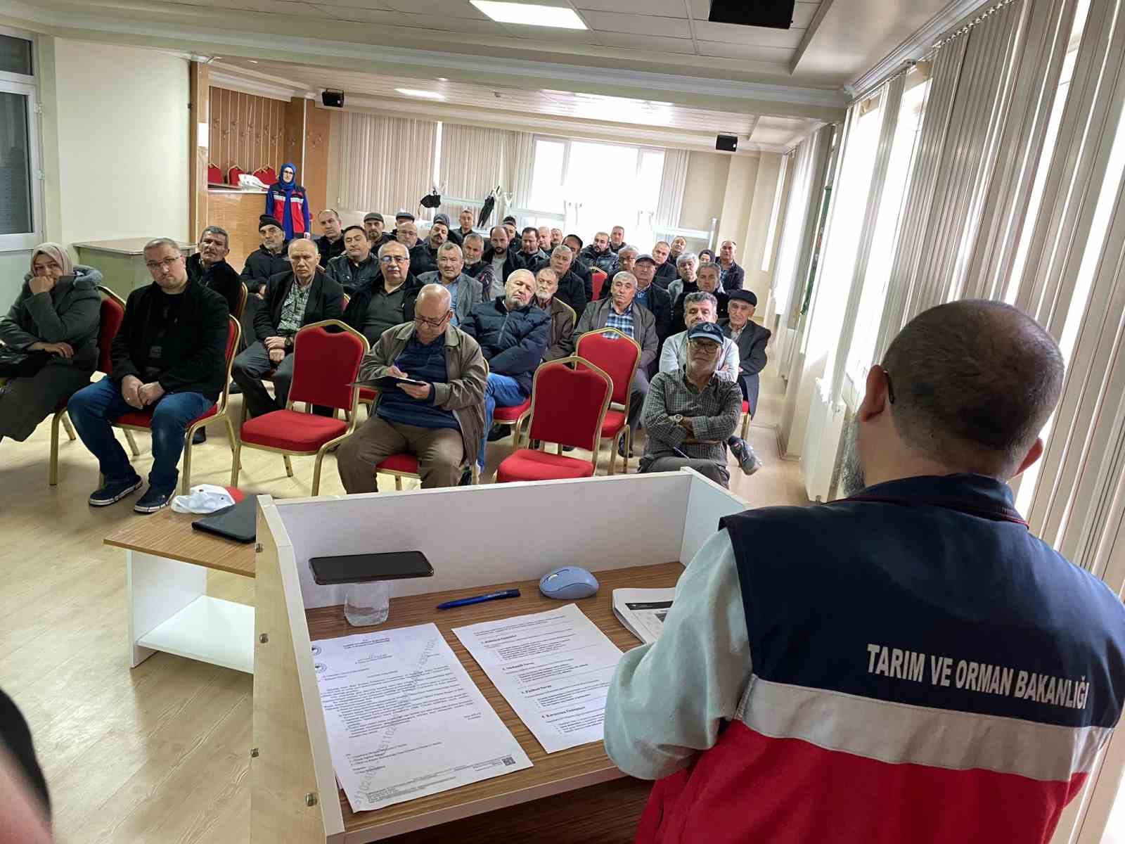 Tavşanlı’da üreticilere bitki koruma eğitimi