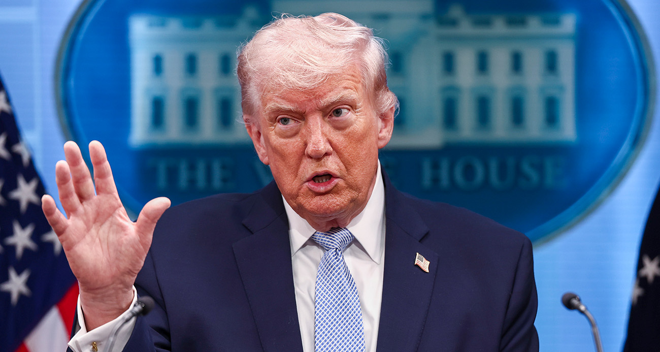 Trump’tan Papa 14. Leo’ya sert eleştiriler: 