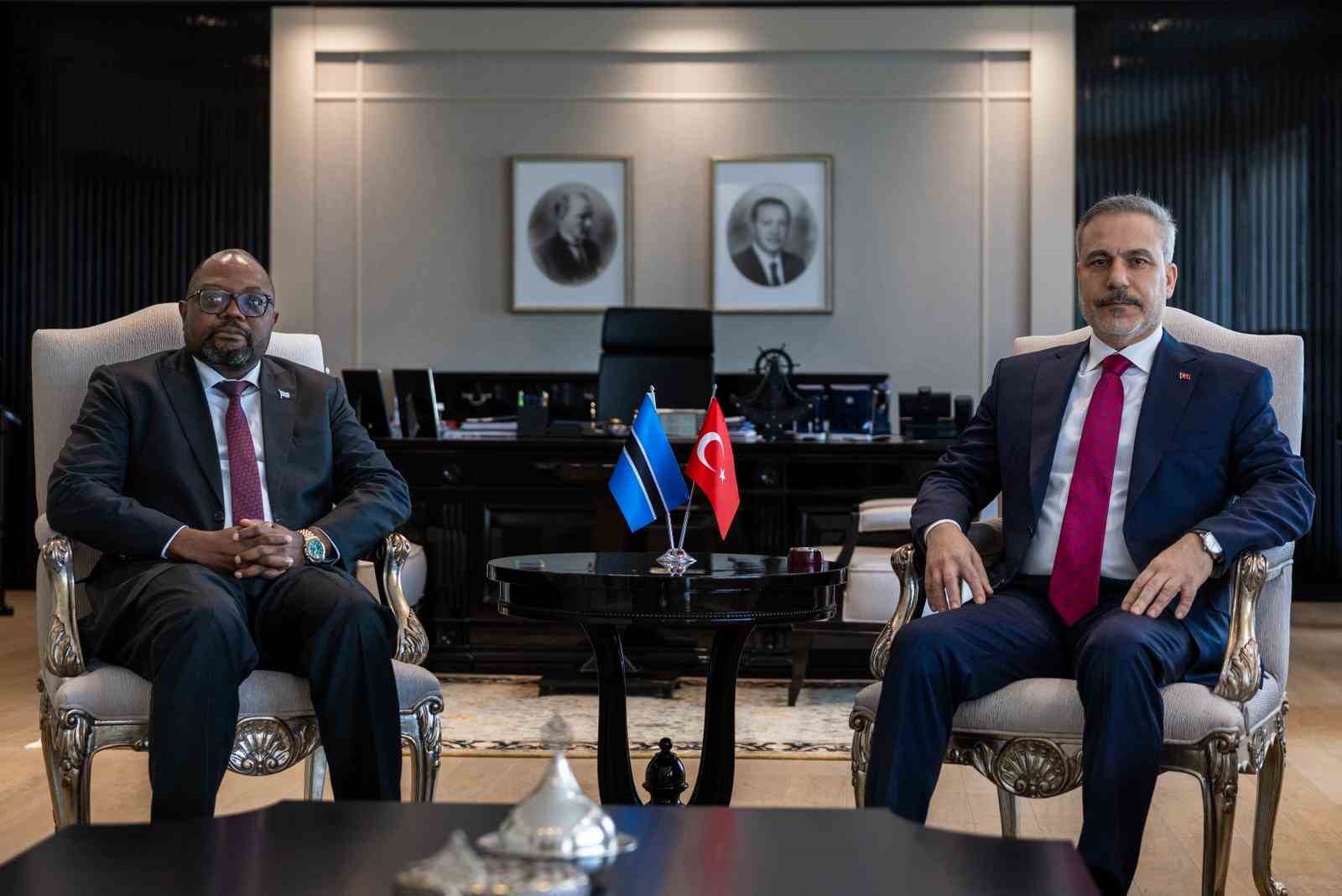 Bakan Fidan, Botsvana Uluslararası İlişkiler Bakanı Butale ile görüştü