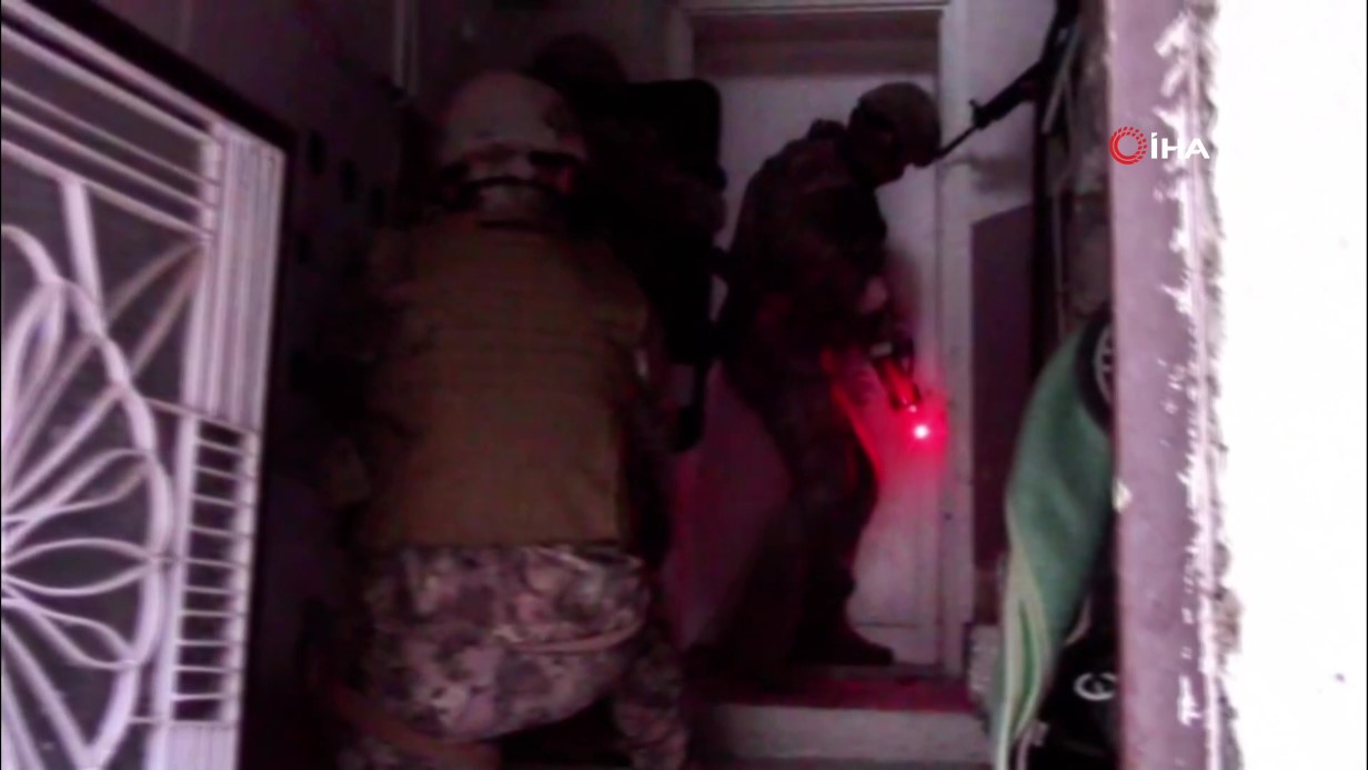 56 ilde DEAŞ Terör Örgütü’ne yönelik düzenlenen operasyonlarda 525 şüpheli yakalandı