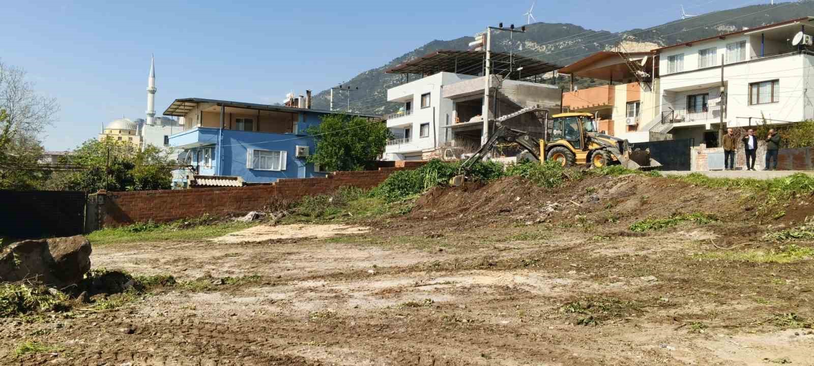 Söke Belediyesi, ilçe genelinde çalışmalarını sürdürüyor