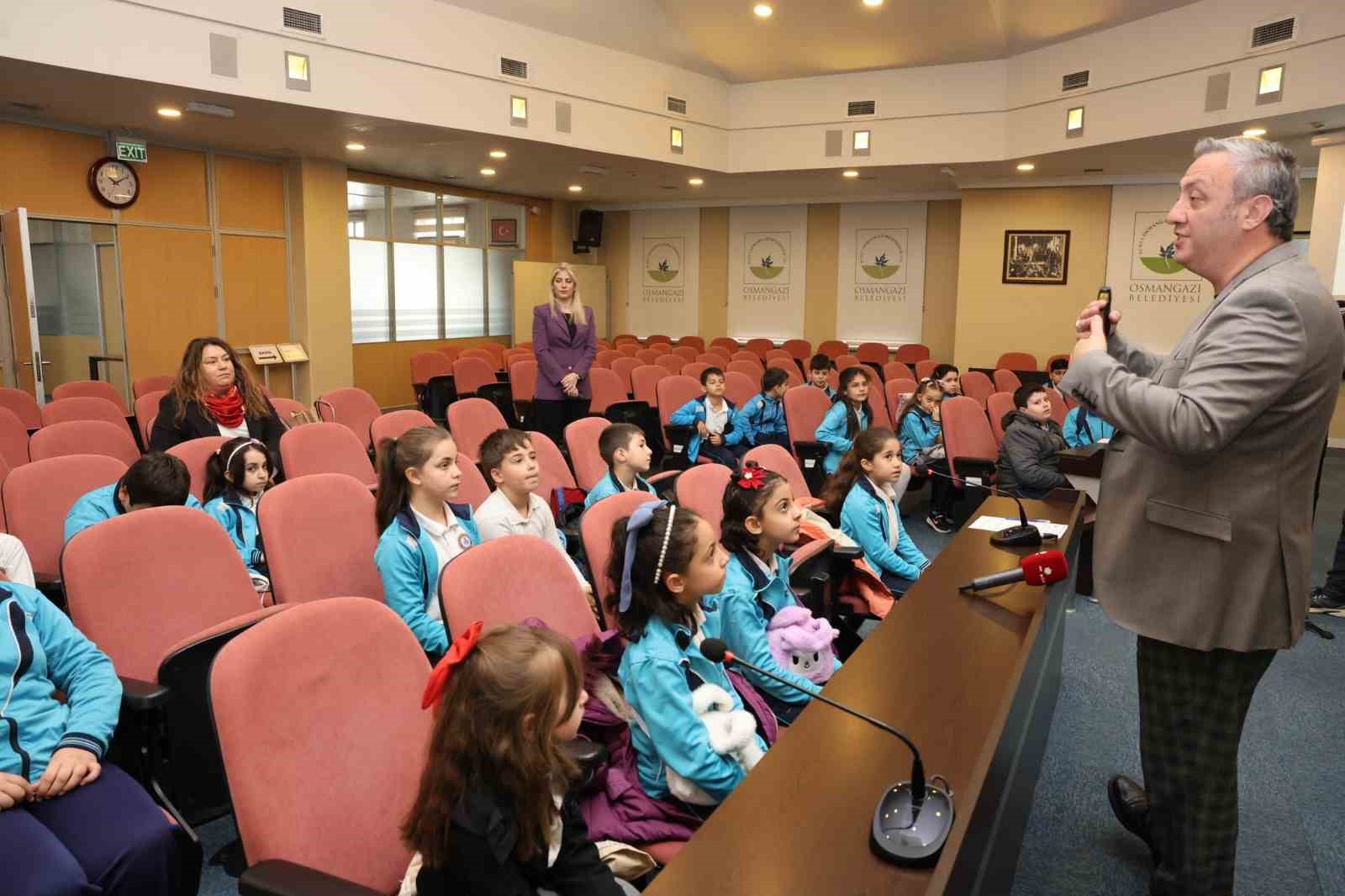 Osmangazi Belediyesi’nden çocuklara yerel yönetim bilinci