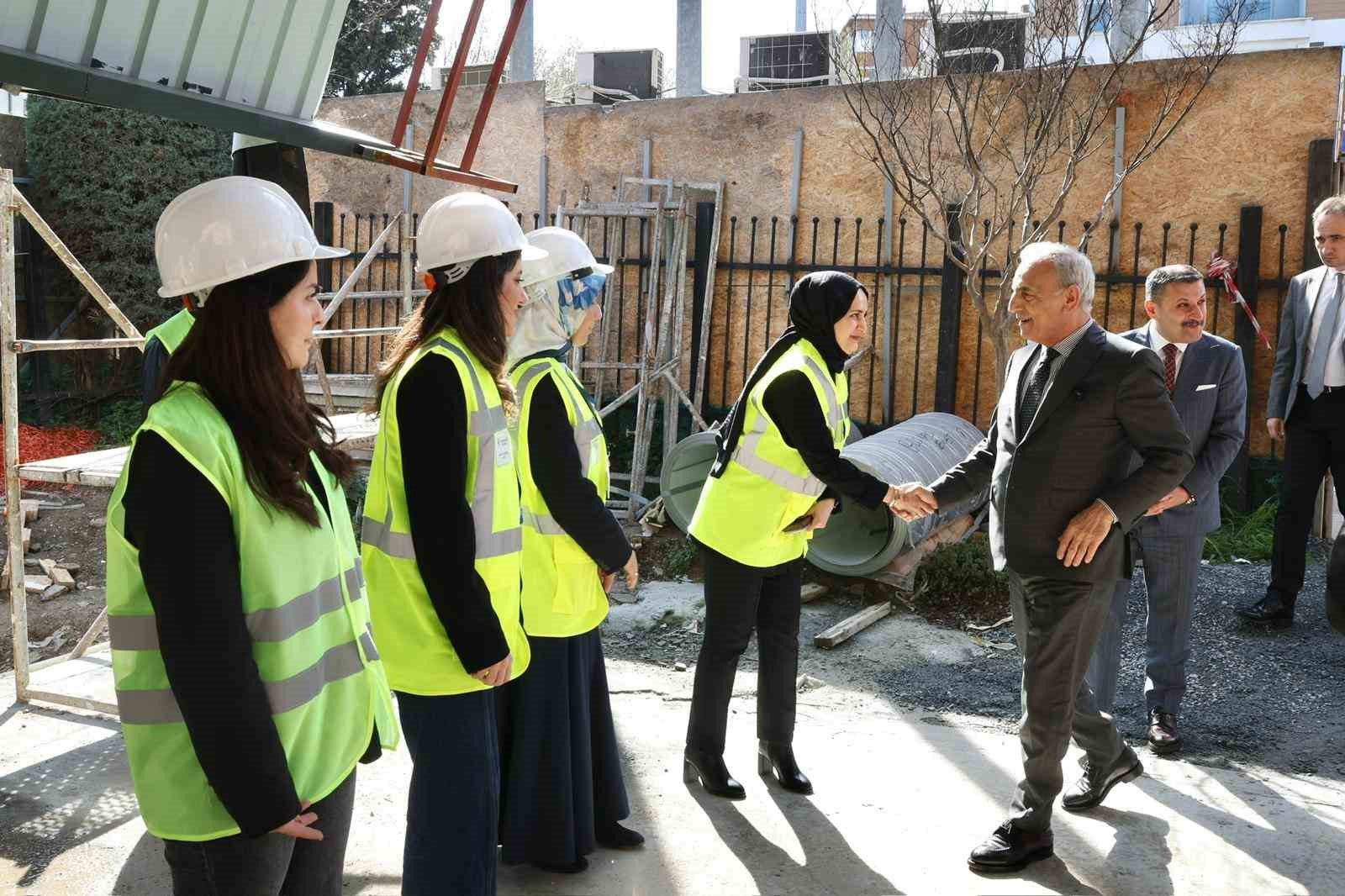 Küçükçekmece Belediye Başkanı Çebi, ilçedeki yatırımları yerinde inceledi