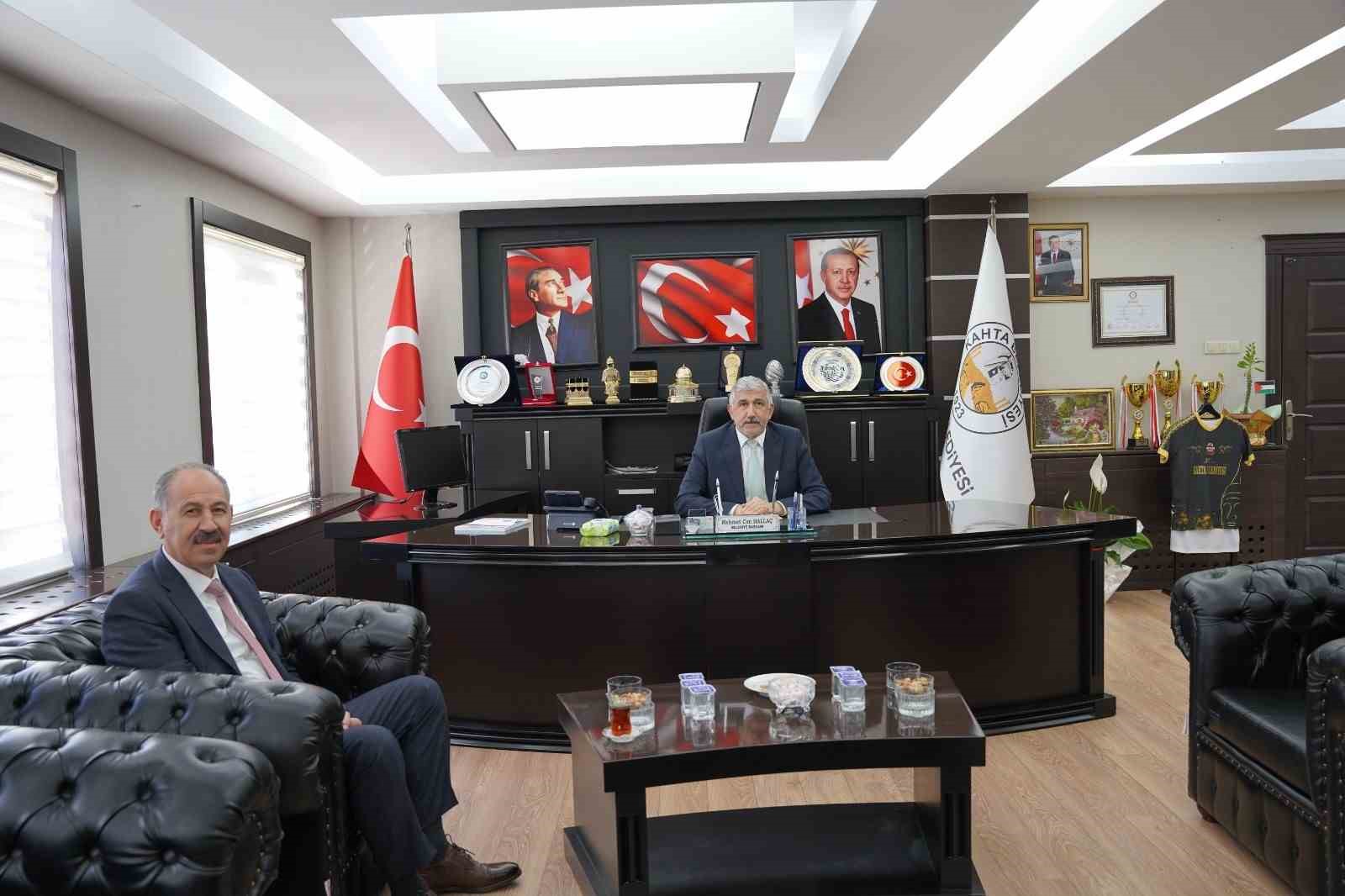 Ardeş Belediye Arpaçay’dan Kahta Belediyesine ziyaret