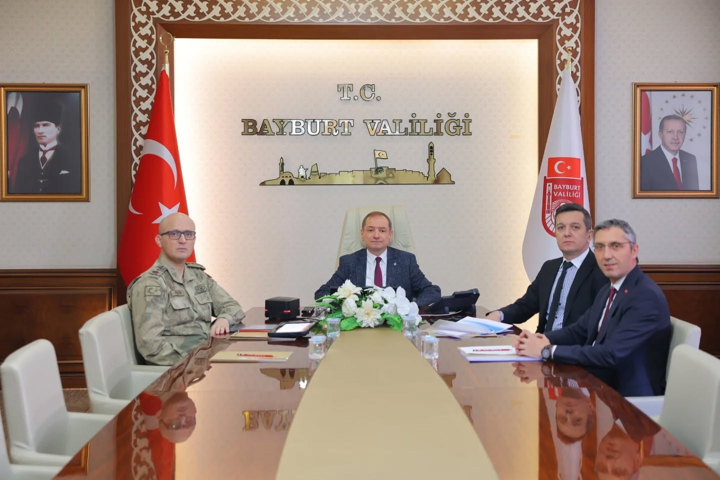 Okul güvenliğine yönelik alınacak tedbirler VKS toplantısında görüşüldü