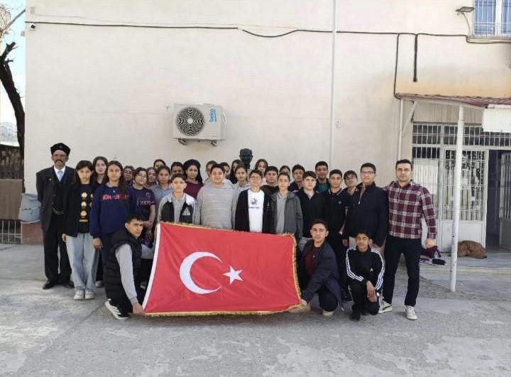 Çermik’te, hayatını kaybeden öğretmen ve öğrenciler anıldı