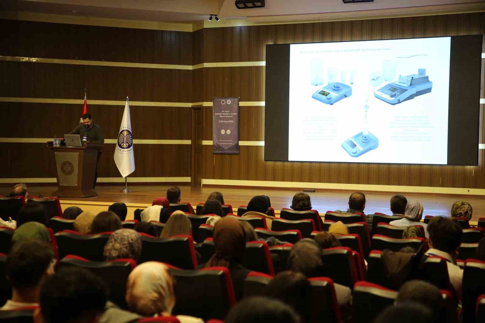 Atatürk Üniversitesi’nde 