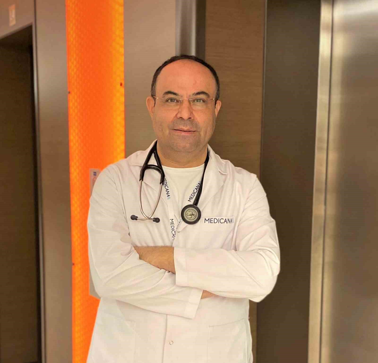 Belirtiler aynı, tehlike farklı: Panik atak mı, kalp krizi mi olduğunu doğru analiz hayati önem taşıyor