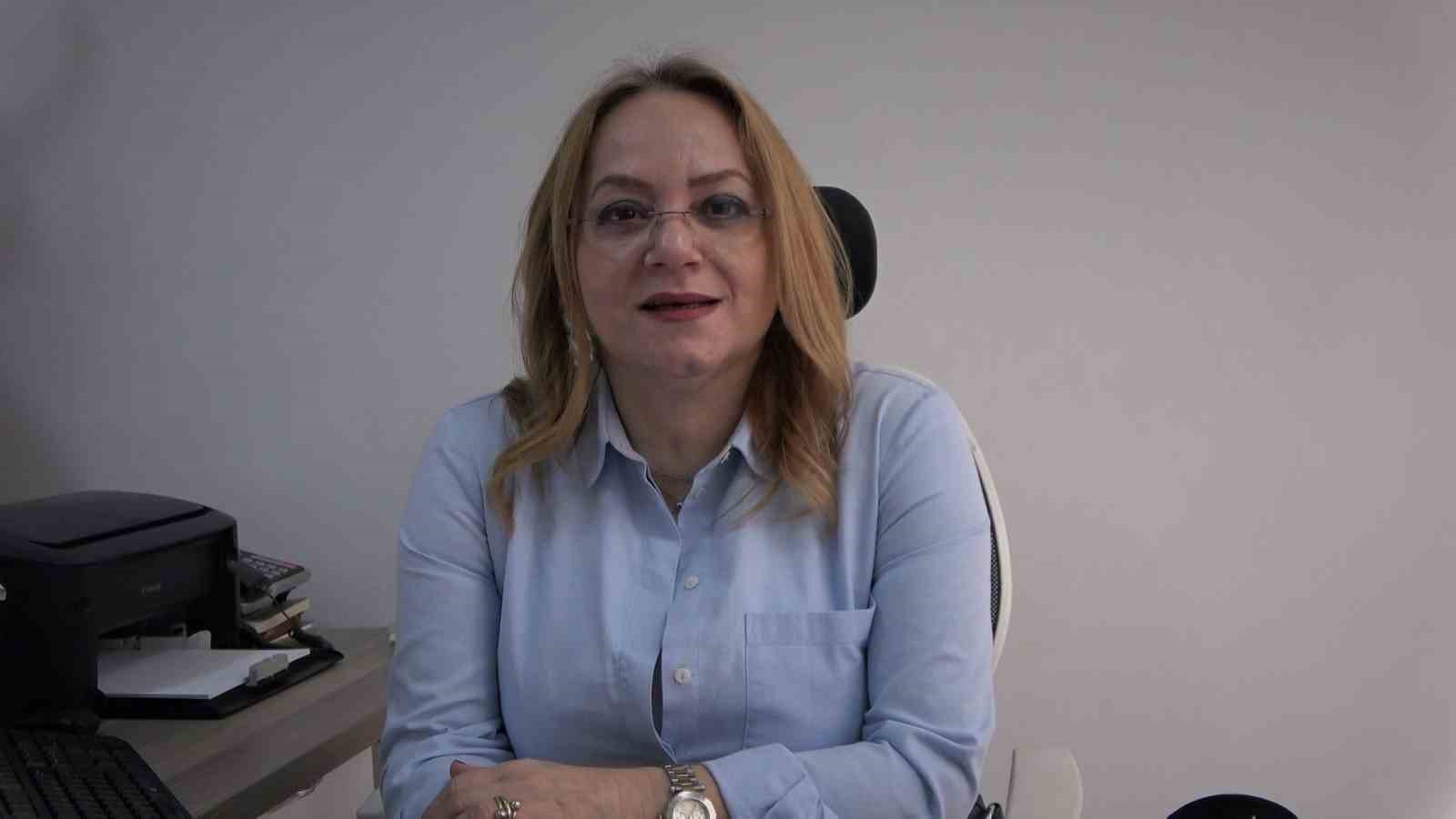 Doç. Dr. Ayhan Babaroğlu: 