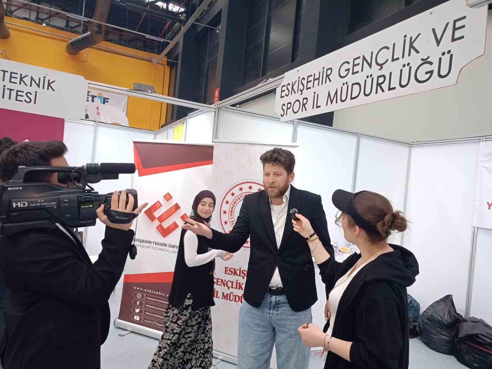 ’İşsizlik’ konulu komedi skeci İstihdam Fuarı’na renk kattı