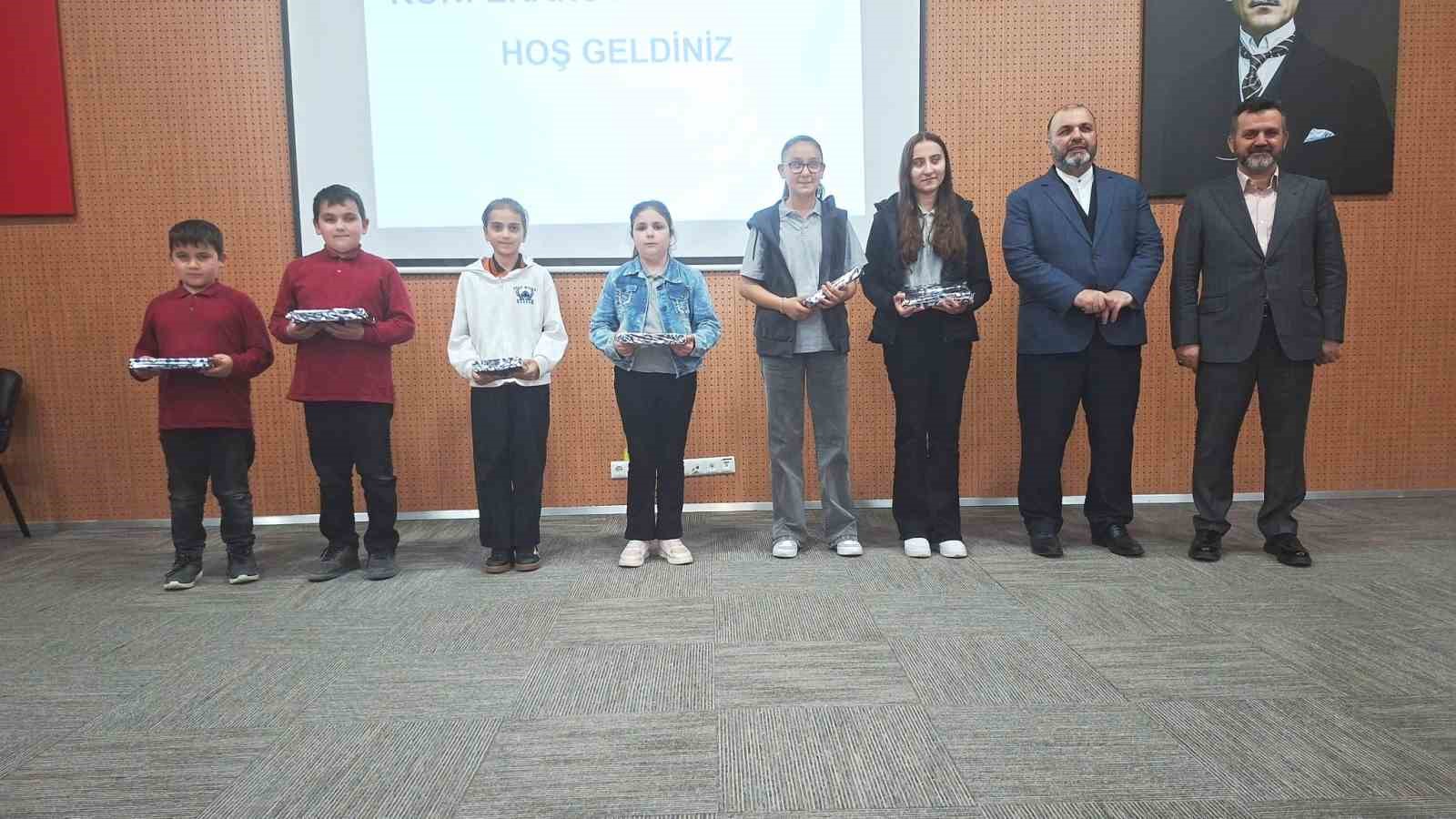 Hisarcık İlçe Müftülüğünce başarılı öğrenciler ödüllendirildi