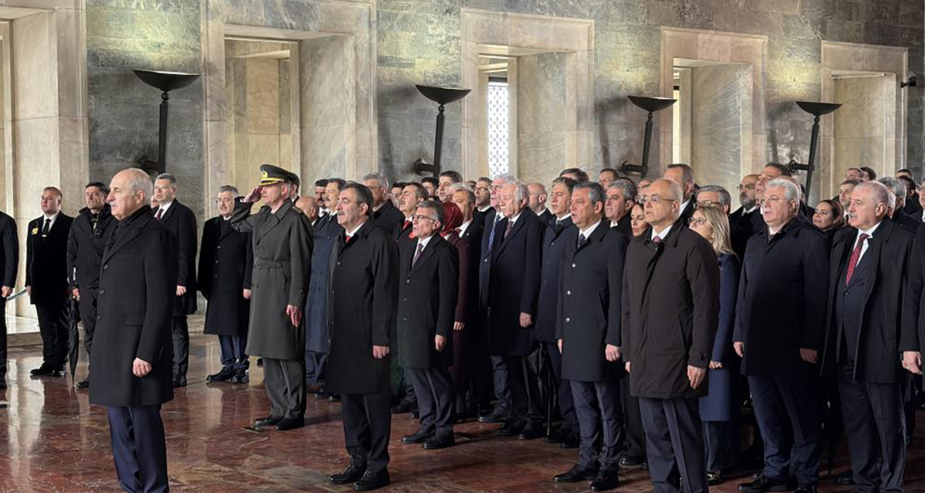 Anıtkabir’de 23 Nisan töreni