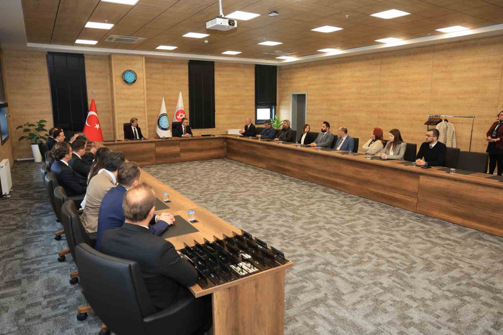 BUÜ’den Vergi Denetim Kuruluna akademik destek