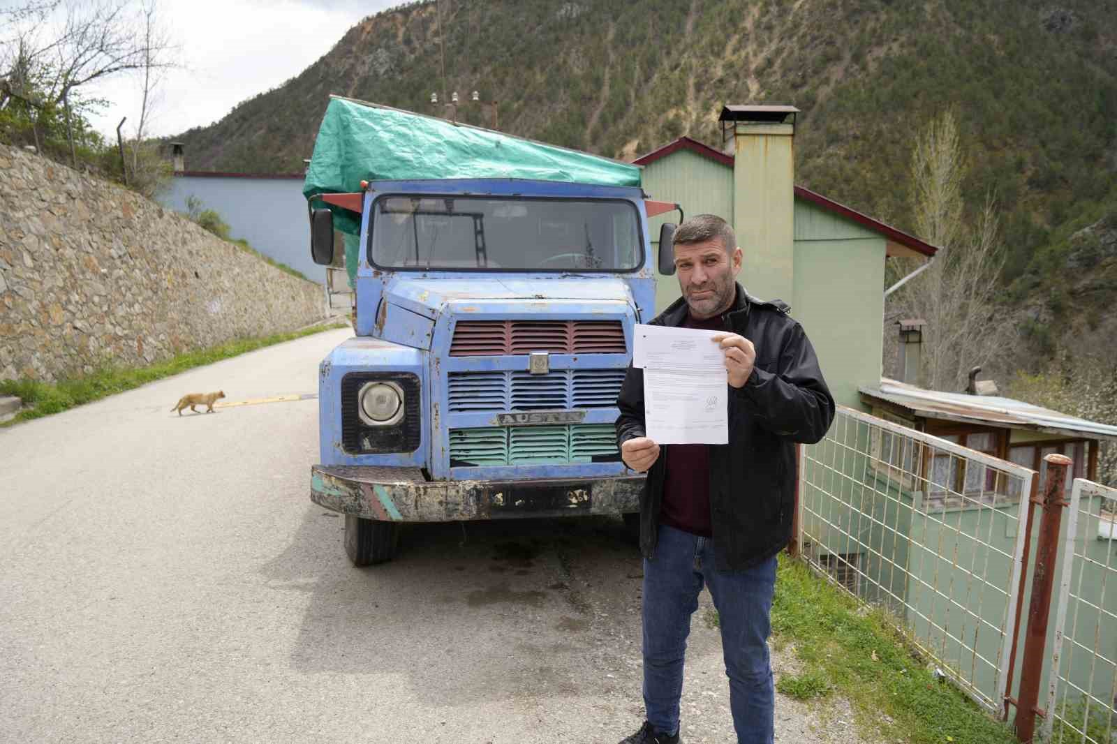 Odunluk olarak kullanılan kamyona kesilen köprü cezası Bakan Uraloğlu’nun talimatıyla iptal edildi