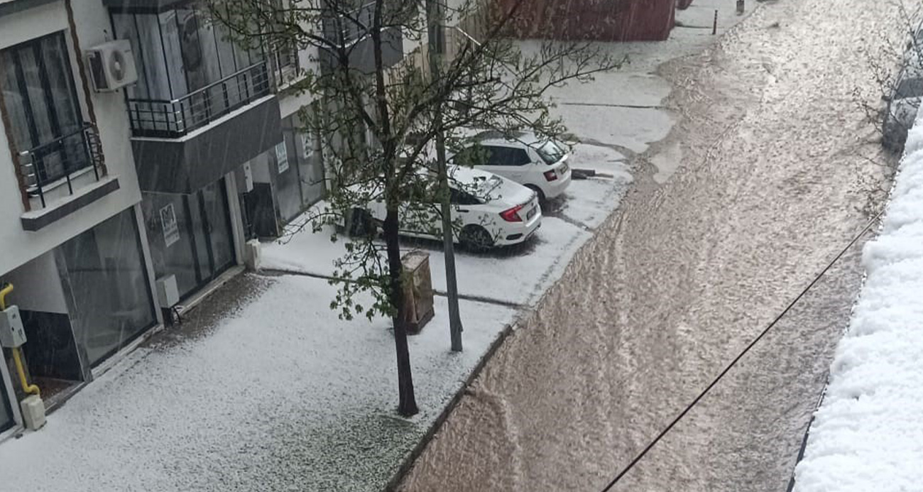 Elazığ’da dolu etkili oldu