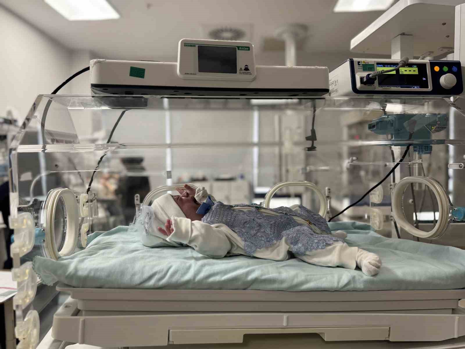 Mardin’de nadir görülen hastalıkla doğan bebek sağlığına kavuştu