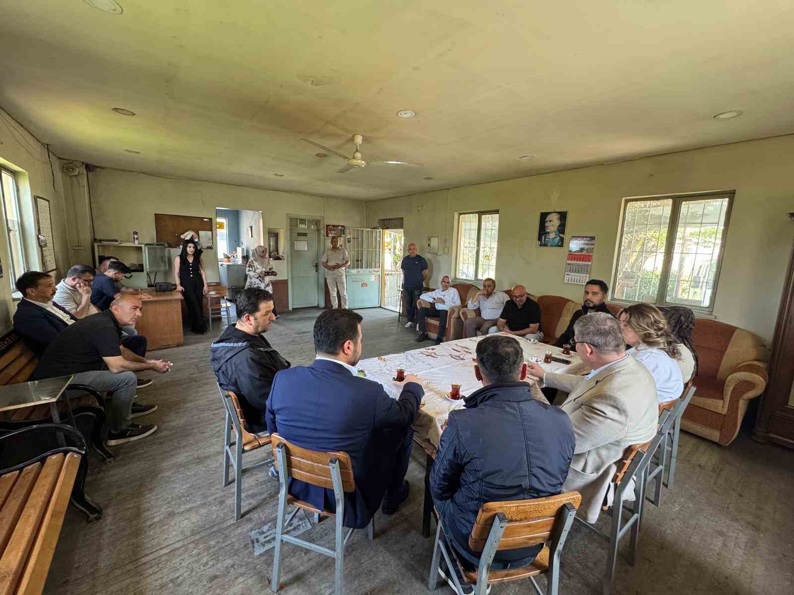 AK Parti Denizli İl Başkanı Subaşıoğlu minibüsçü esnafını yalnız bırakmadı