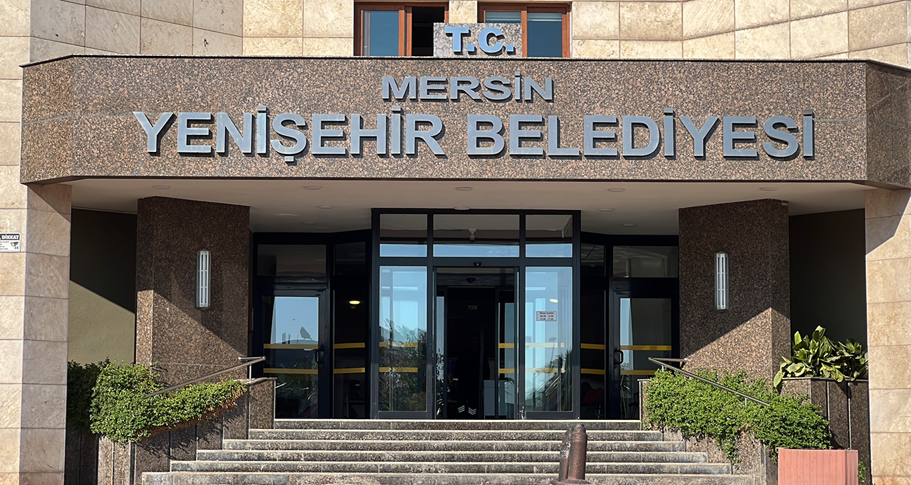 KHK ile ihraç olan şahsa belediye araç vermiş: Otomobil aile aracı gibi olmuş