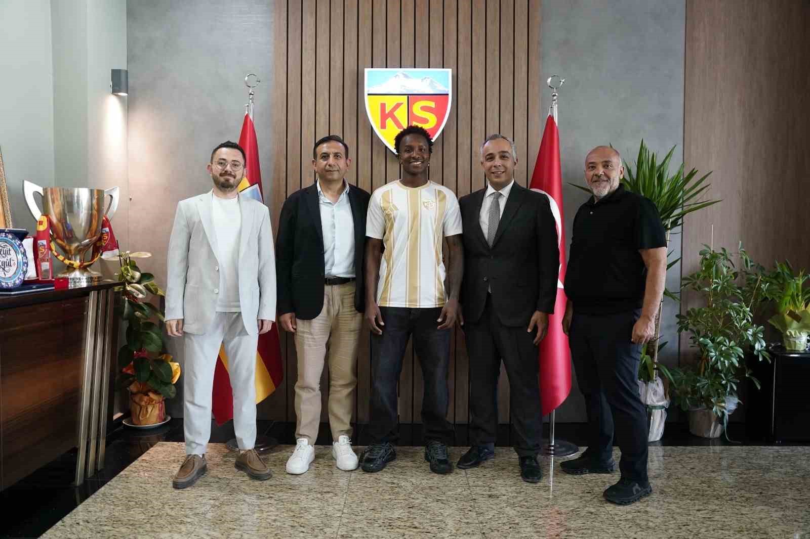 kayserispor-7-yabanci-transferi-acikladi