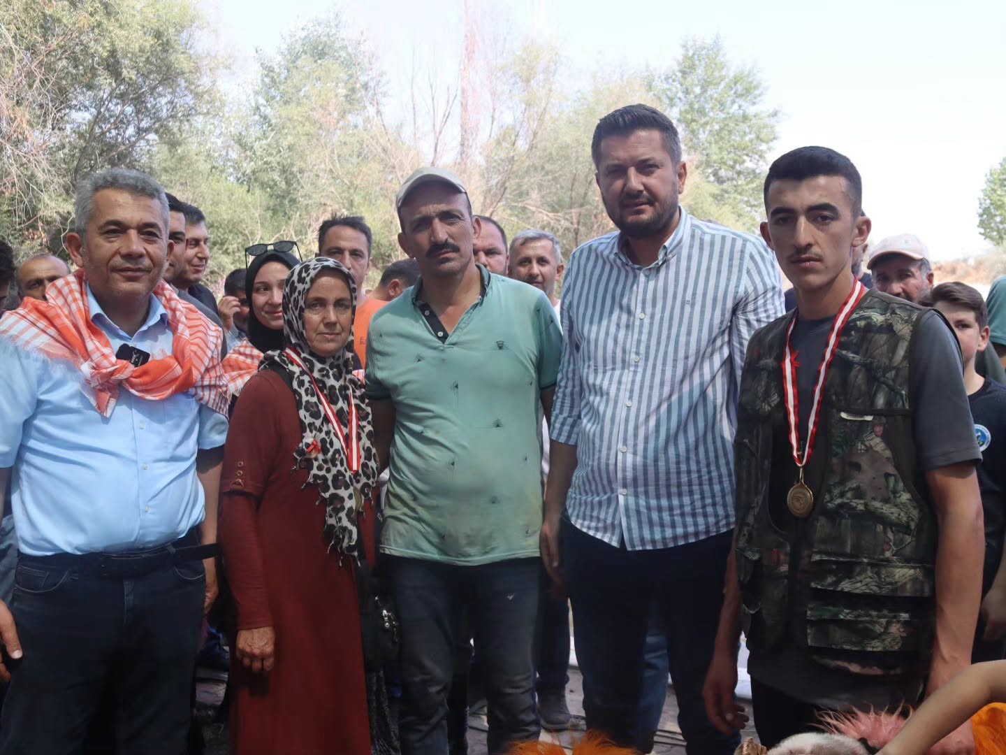 8-asirlik-gelenegin-sampiyon-odulunu-hasta-cocuga-bagisladi