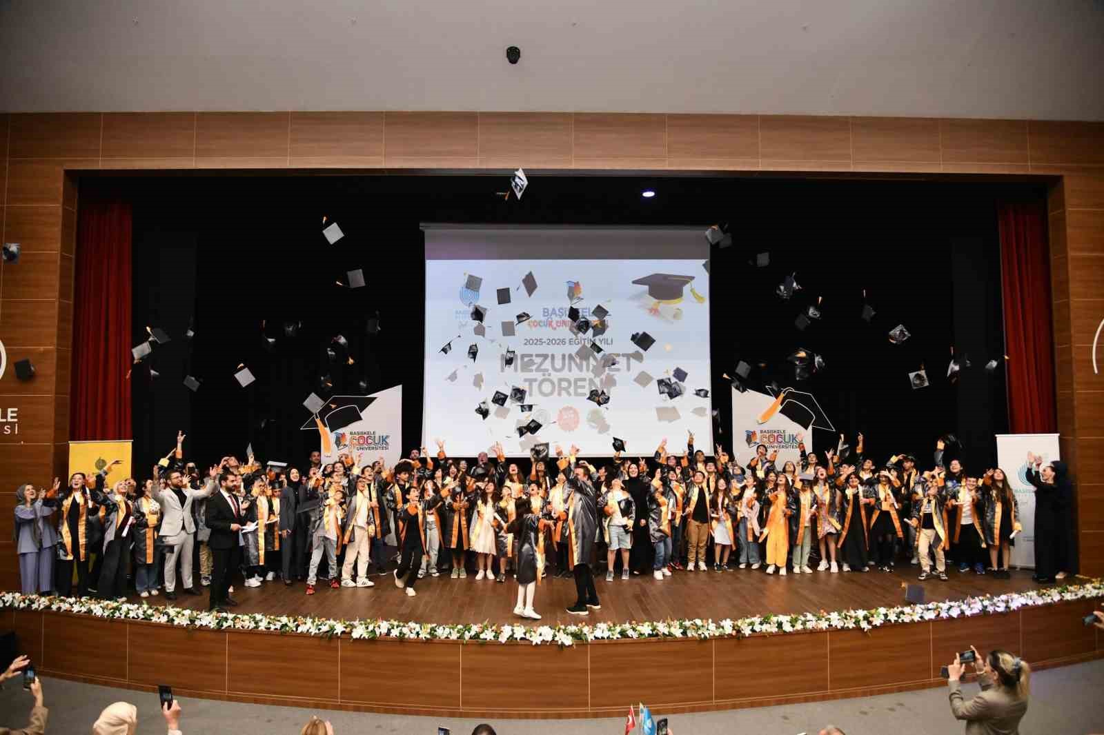 basiskele-de-gelecegin-bilim-insanlari-kep-atti