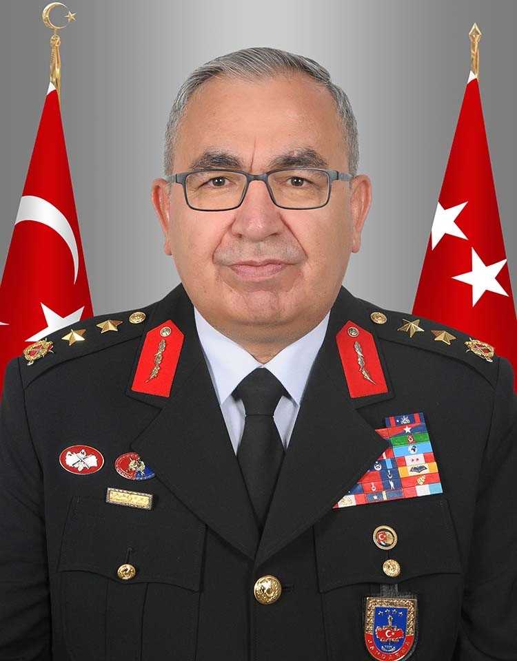 tumgeneral-cengiz-yildiz-erzurum-il-jandarma-komutani-oldu