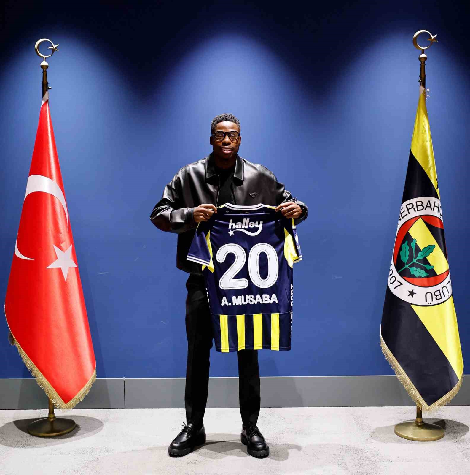 fenerbahce-musaba-yi-norwich-city-ye-kiraladi