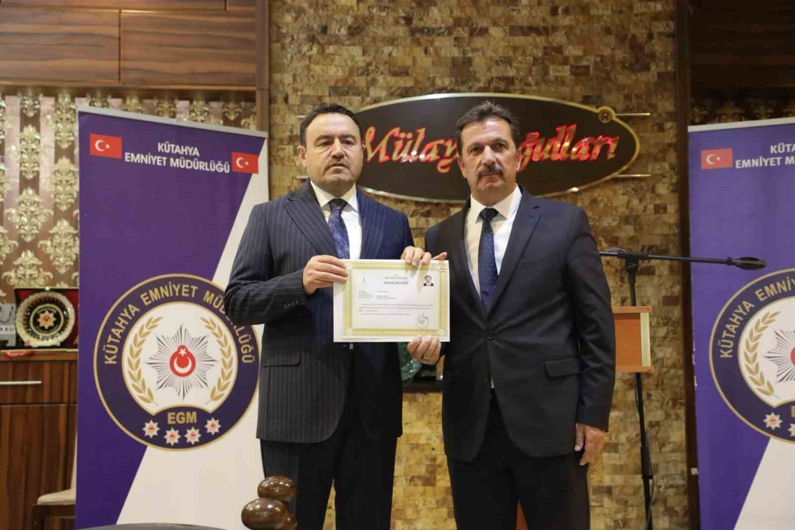 osman-elbir-icin-kutahya-da-veda-yemegi-duzenlendi