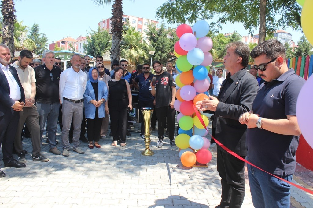turkeli-de-yenilenen-park-acildi