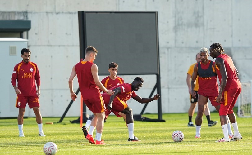 galatasaray-basaksehir-macinin-hazirliklarini-tamamladi