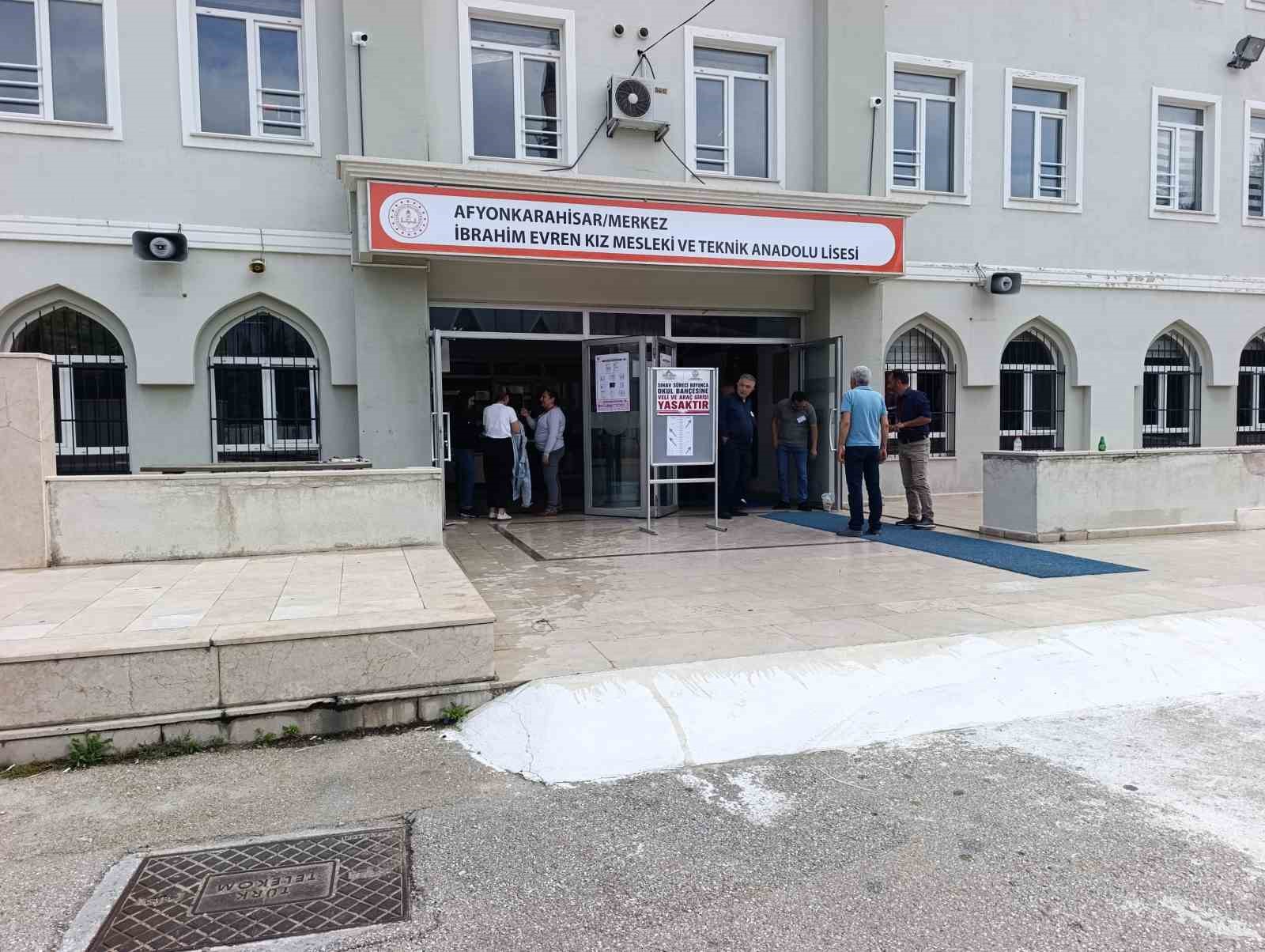 afyonkarahisar-da-yks-maratonu-basladi
