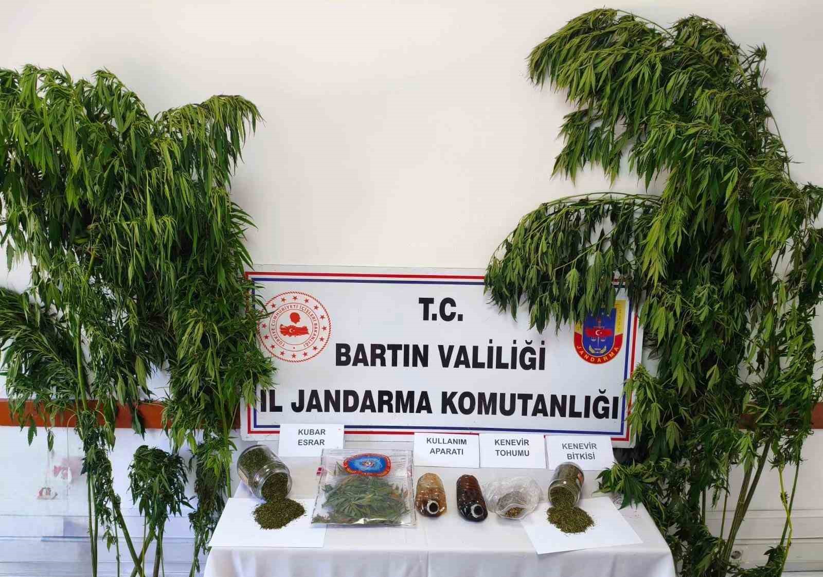 bartin-da-uyusturucu-operasyonu-1-gozalti