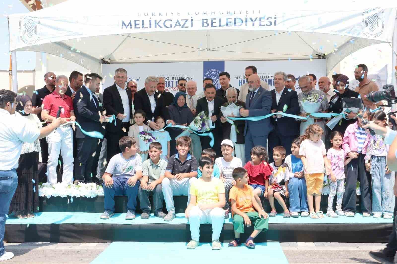 hayrat-cami-ibadete-acildi