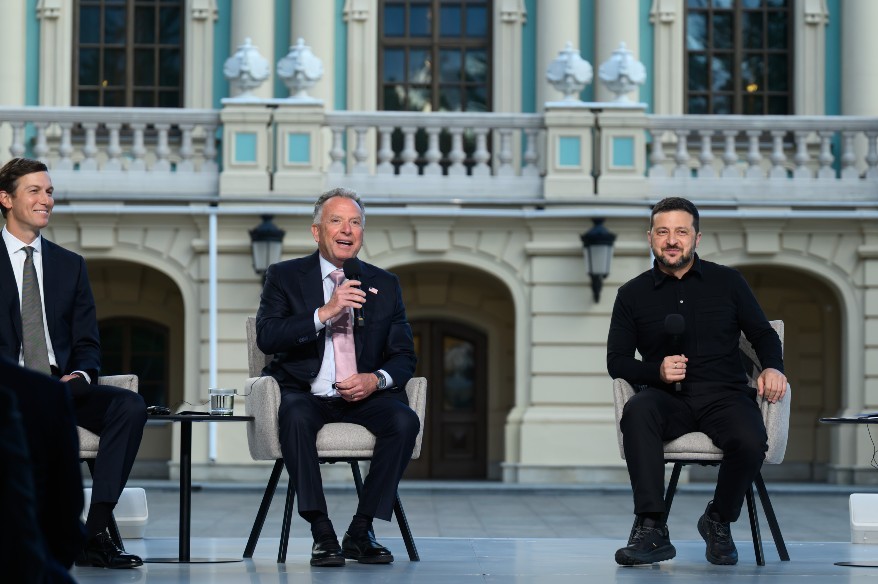 zelenskiy-abd-li-temsilciler-witkoff-ve-kushner-ile-kiev-de-bir-araya-geldi