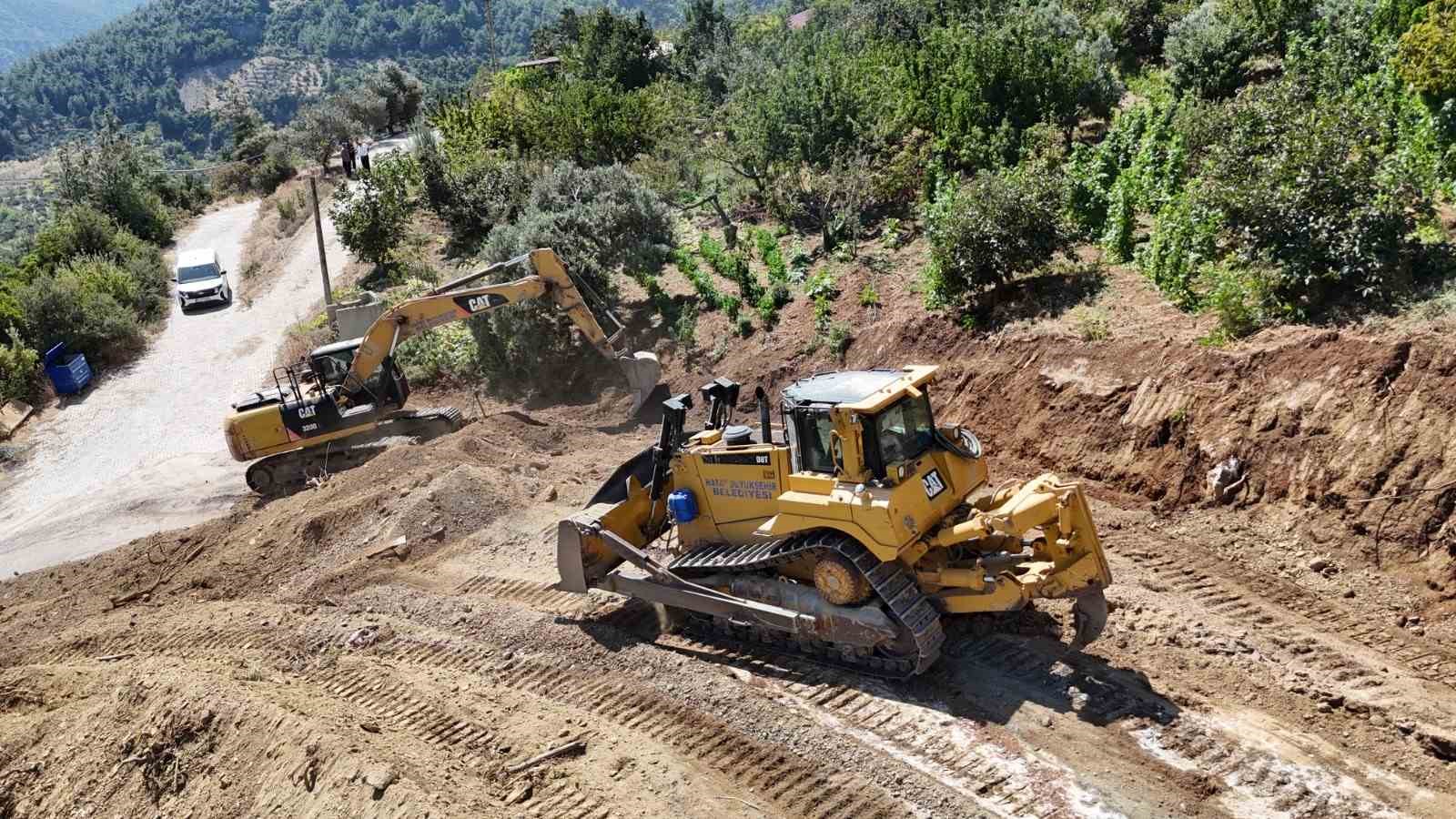 benlidere-de-ulasimi-rahatlatacak-yol-calismasi-baslatildi