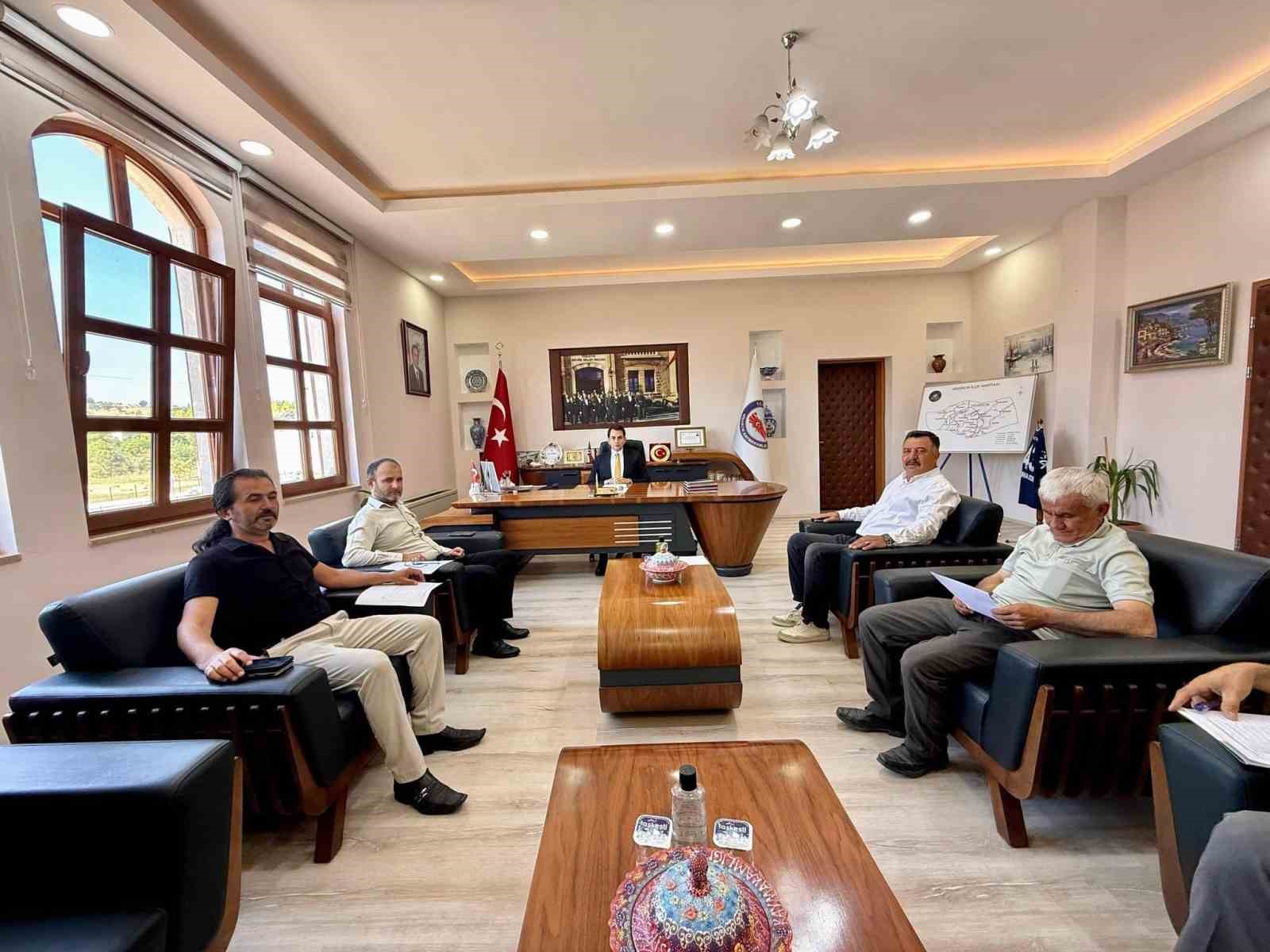 hisarcik-ta-koylerin-ihtiyaclari-degerlendirildi