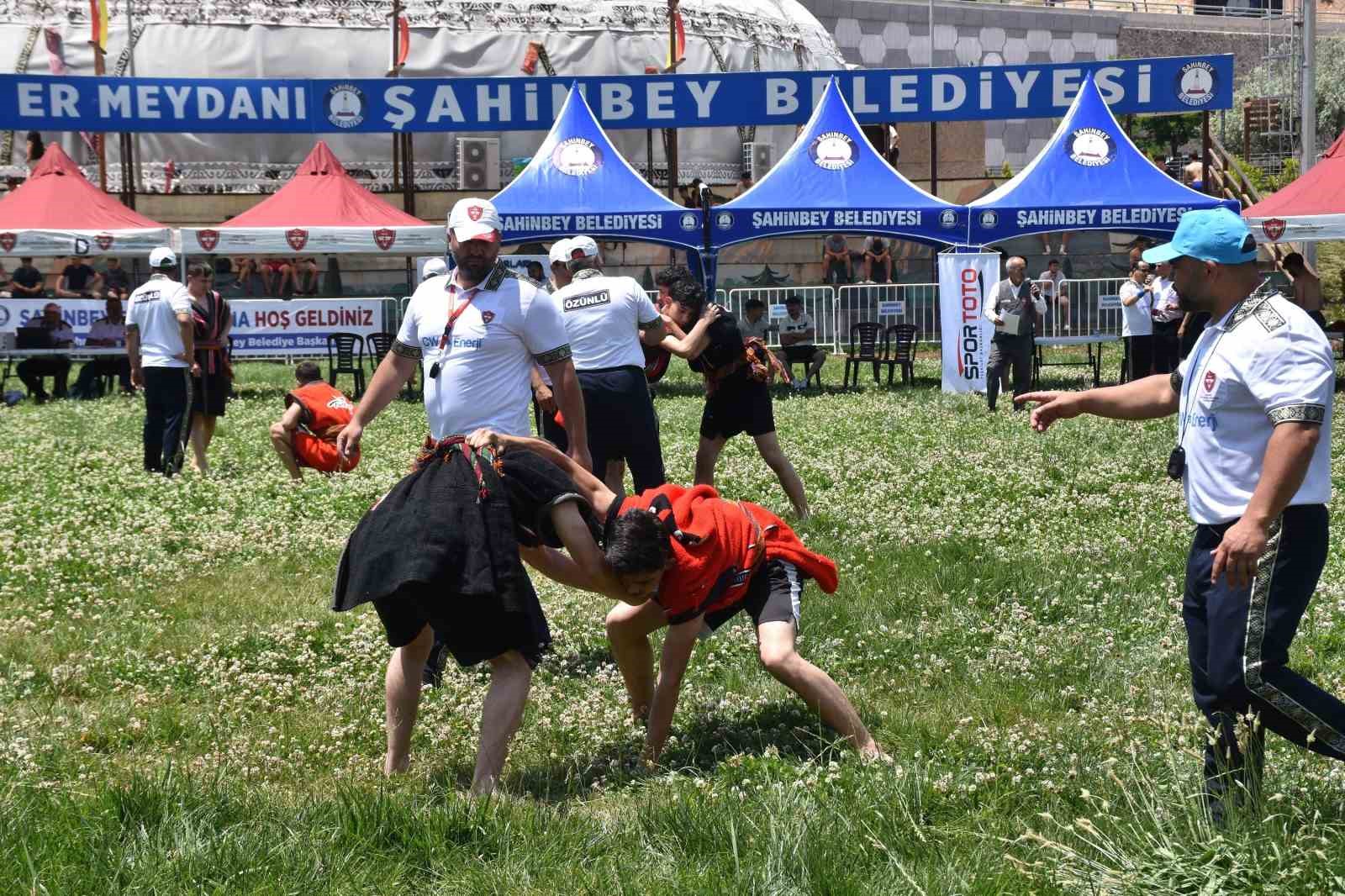 sahinbey-okul-sporlari-aba-guresi-turkiye-sampiyonasi-na-ev-sahipligi-yapti