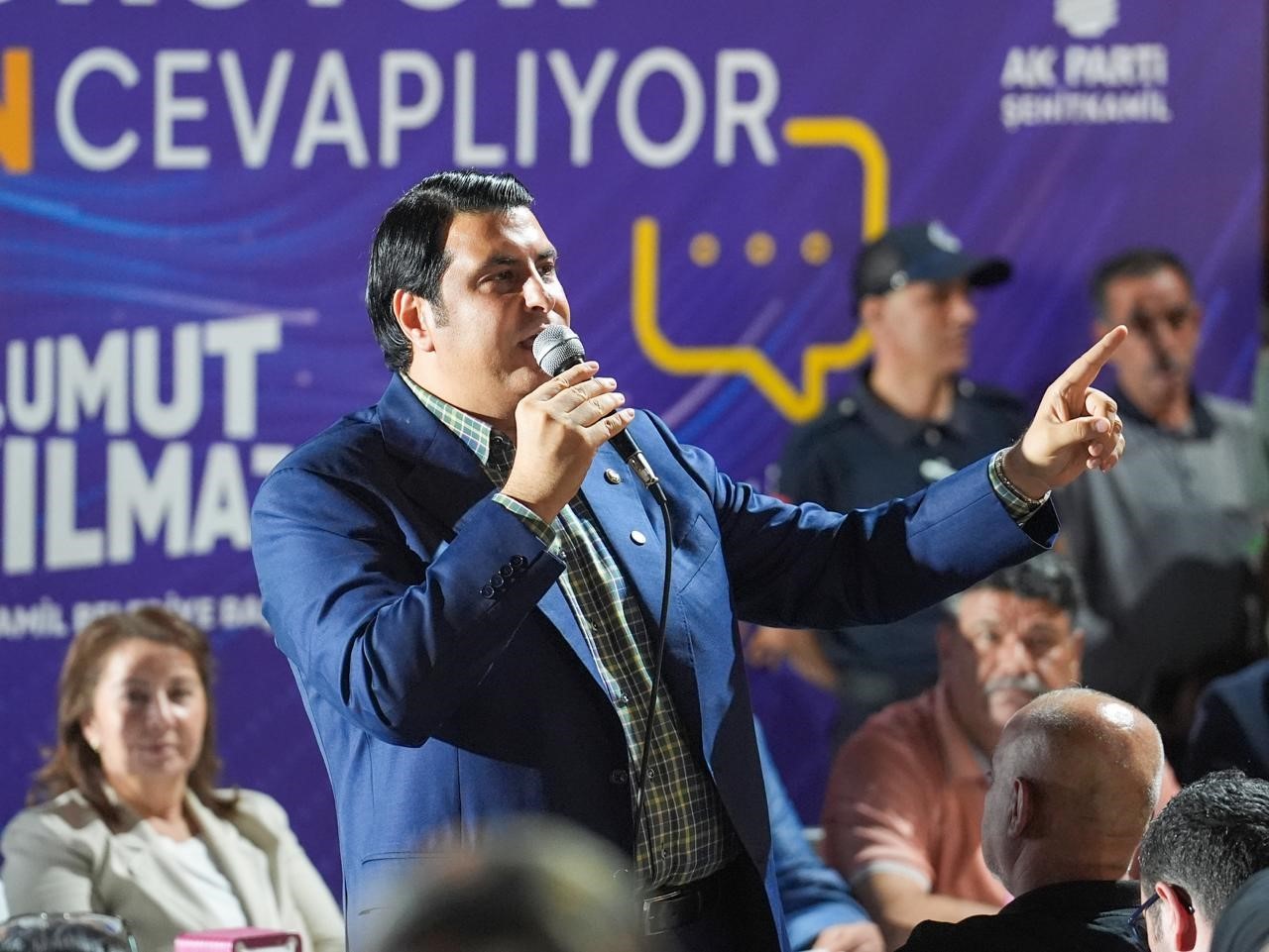 yilmaz-yamacoba-ve-29-ekim-mahallelerinde-vatandaslarla-bulustu